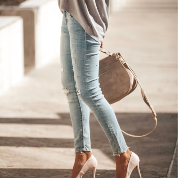 SKYLA Light Wash Distressed Skinny Jeans - Picture 4 of 6